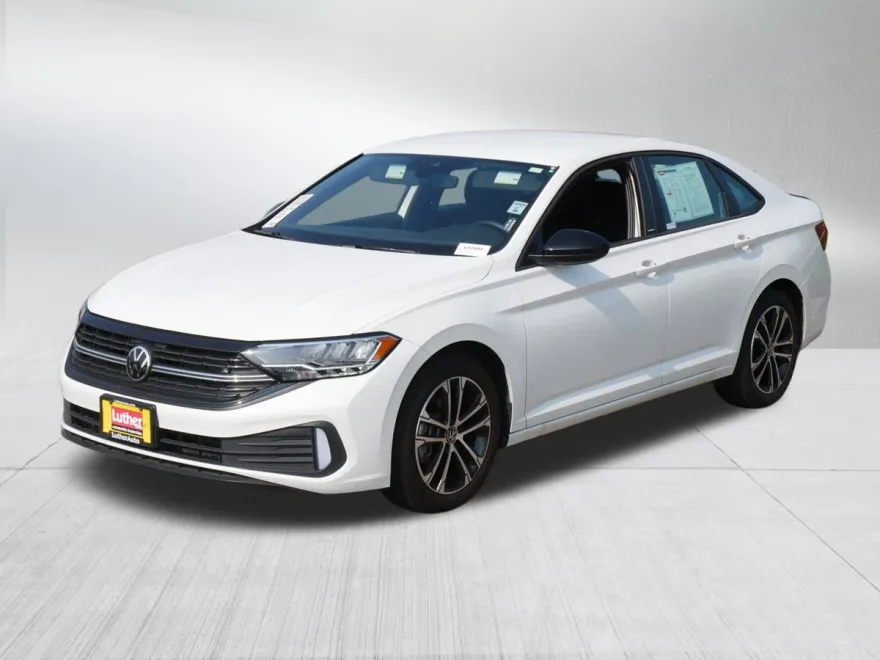 2024 Volkswagen Jetta Sport photo 1