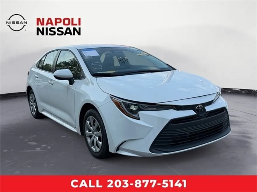 2024 Toyota Corolla LE photo 1
