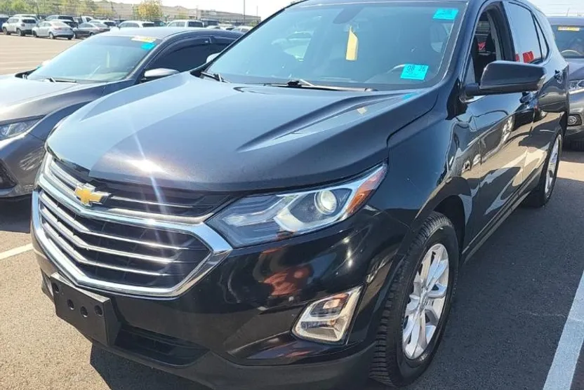 2019 Chevrolet Equinox LT photo 1