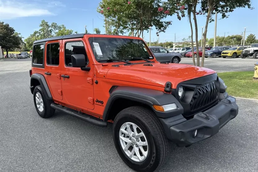 2023 Jeep Wrangler Sport S photo 1