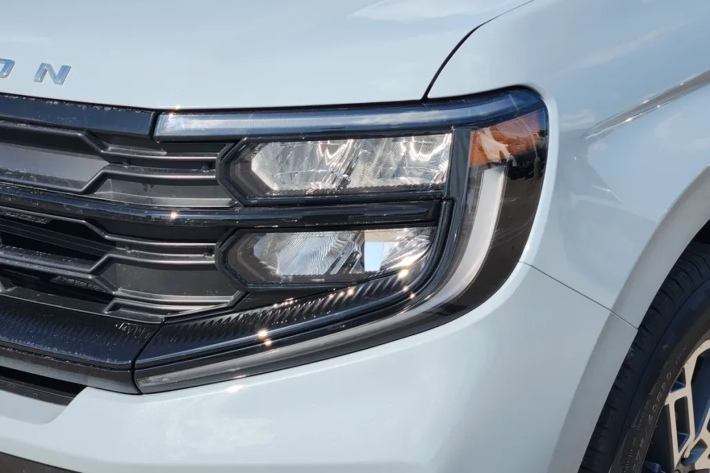 2025 Ford Expedition photo 1