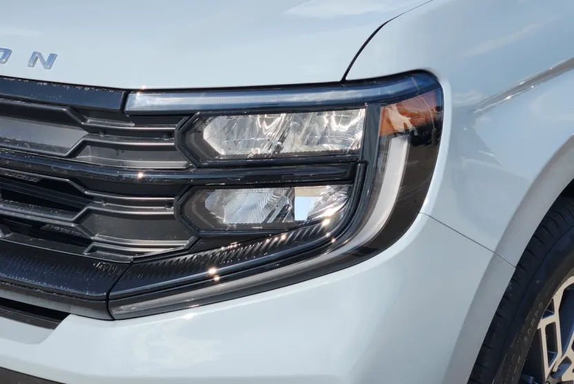 2025 Ford Expedition photo 1