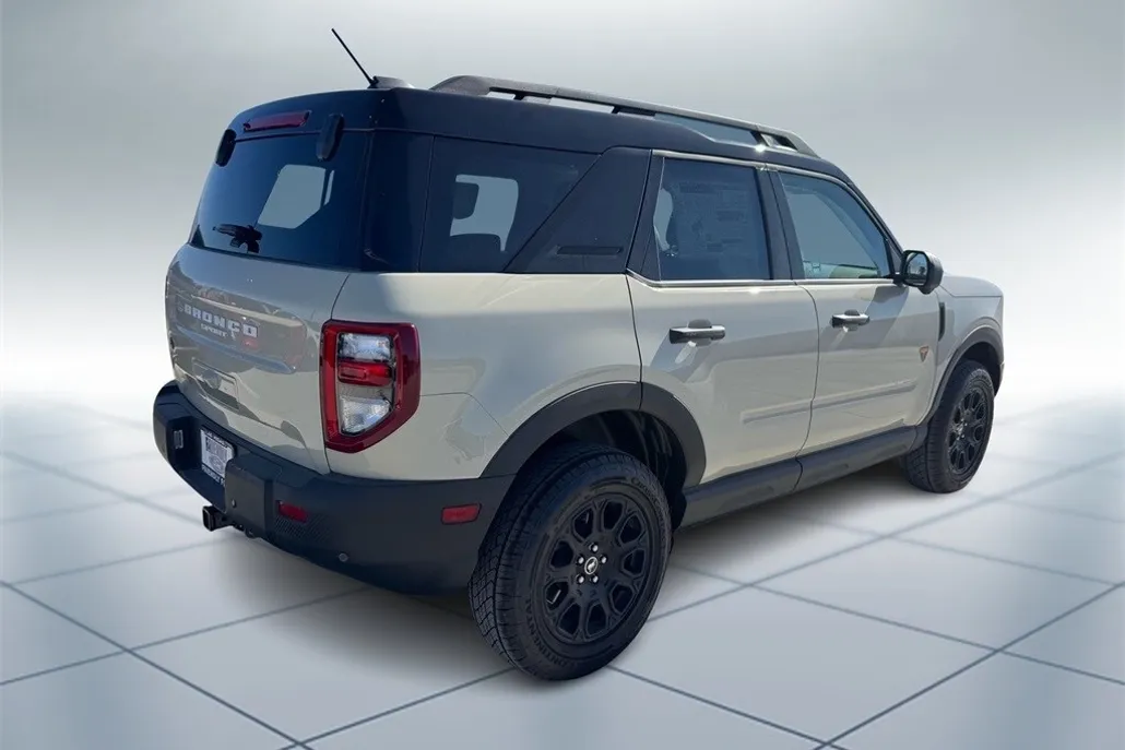 2025 Ford Bronco Sport Badlands photo 1