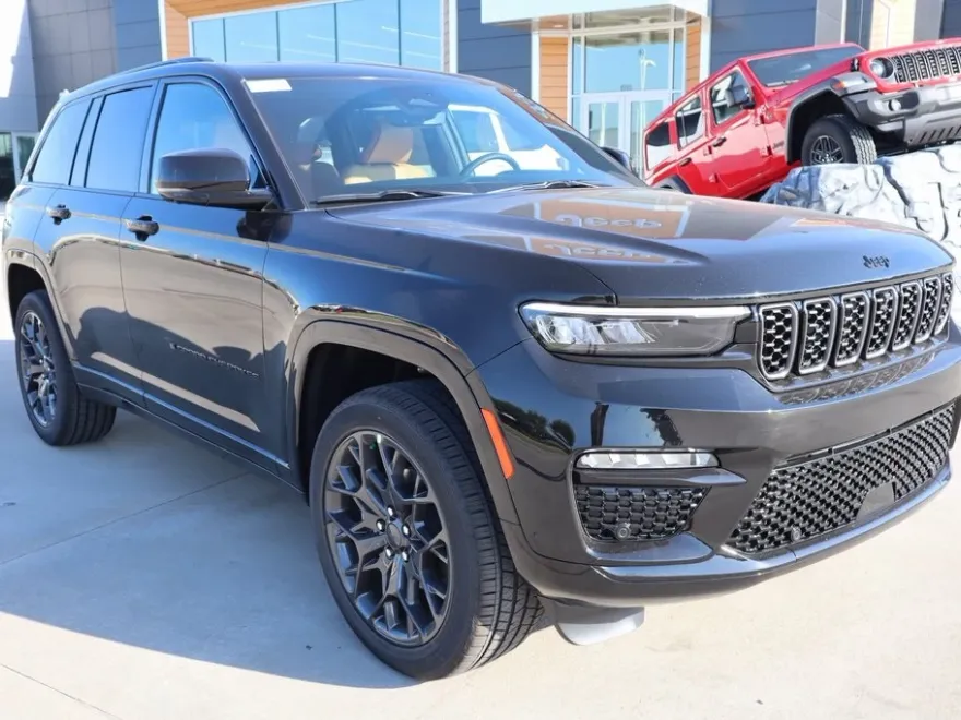 2025 Jeep Grand Cherokee Summit photo 1