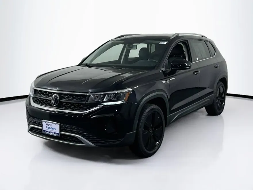 2022 Volkswagen Taos SE photo 1