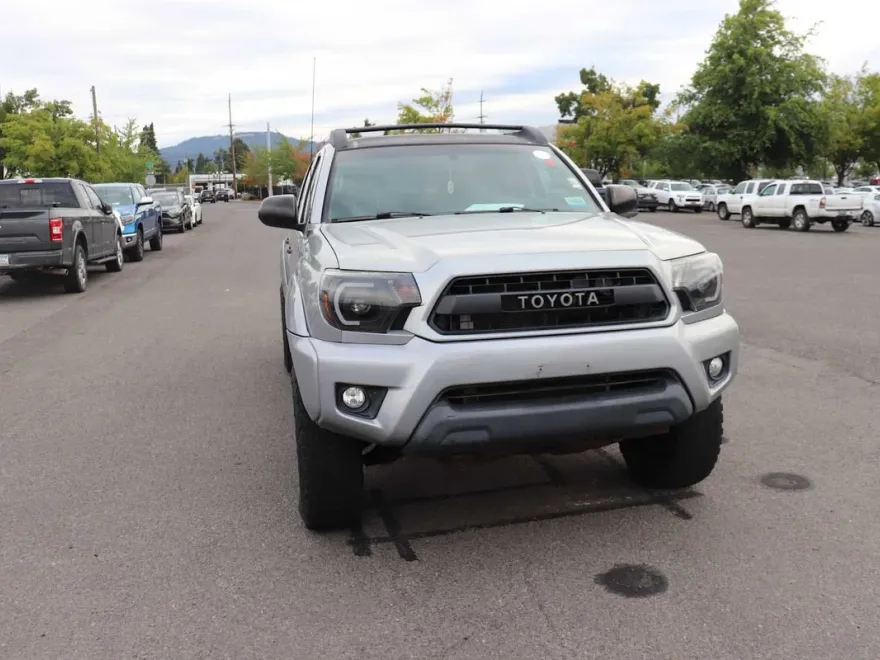 2014 Toyota Tacoma photo 1