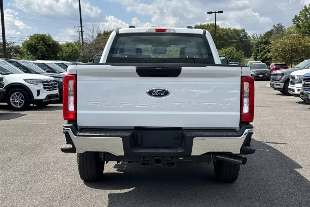 2025 Ford F-250 XL photo 1