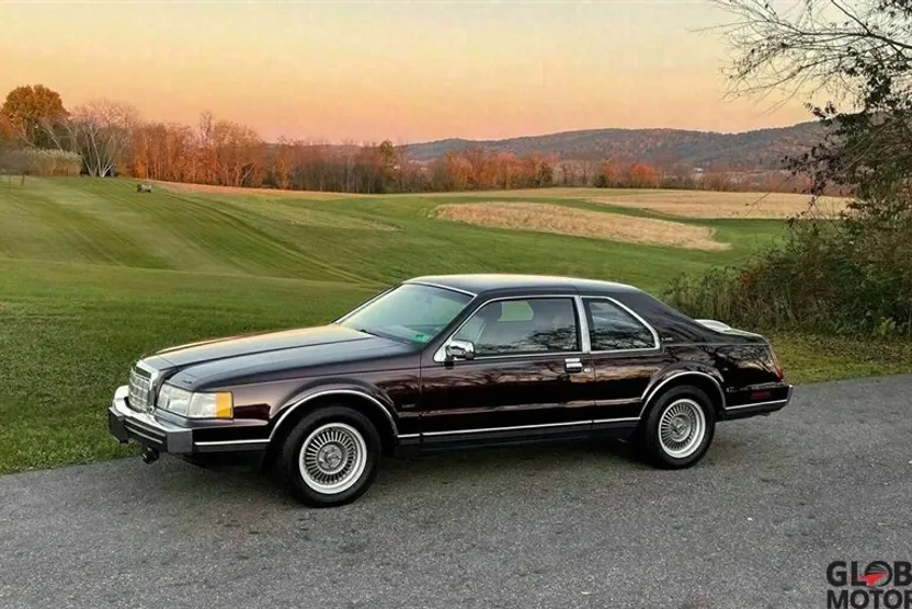 1988 Lincoln Mark Series photo 1