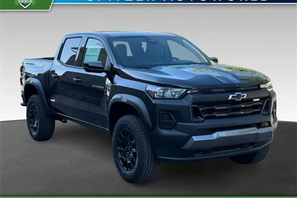 2026 Chevrolet Colorado Trail Boss photo 1