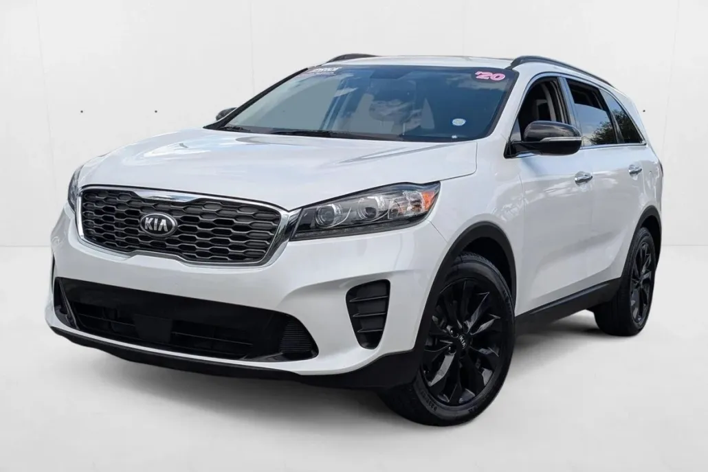 2020 Kia Sorento S photo 1
