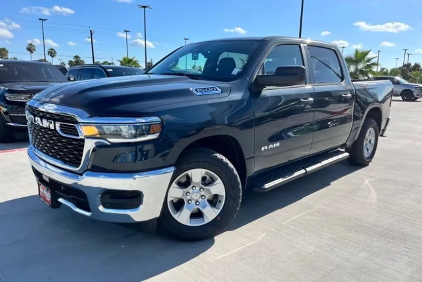 2025 Ram 1500 Tradesman photo 1