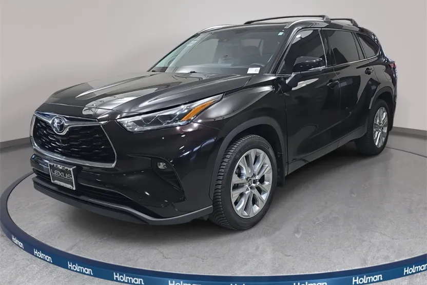 2022 Toyota Highlander Limited photo 1