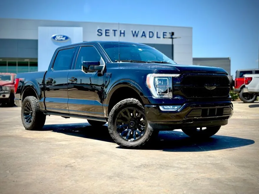 2023 Ford F-150 Platinum FX4 photo 1