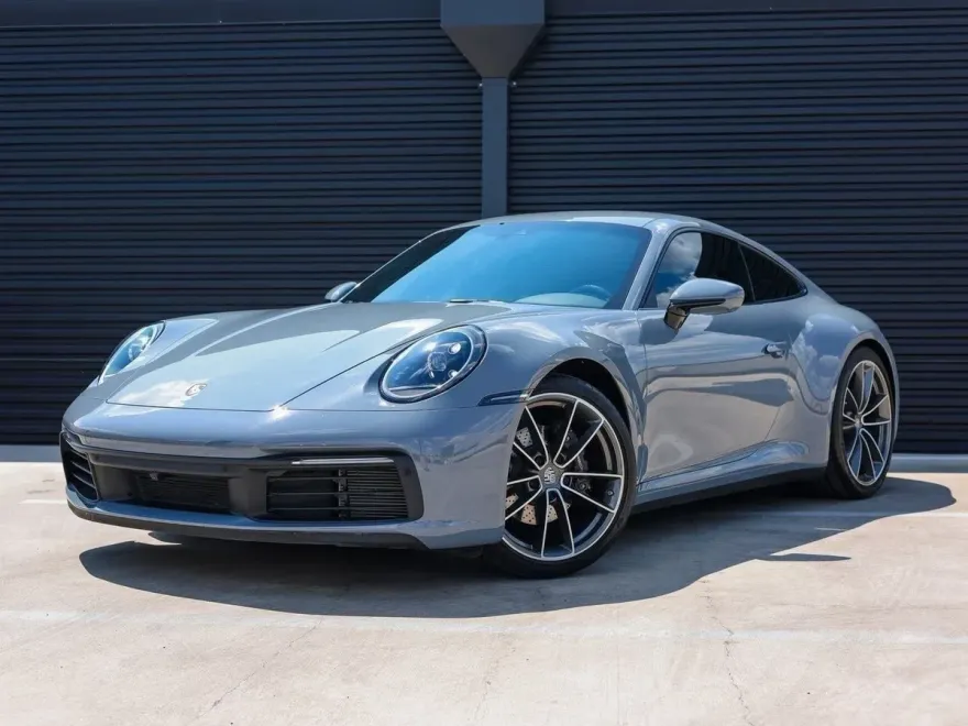 2024 Porsche 911 T 4 photo 1