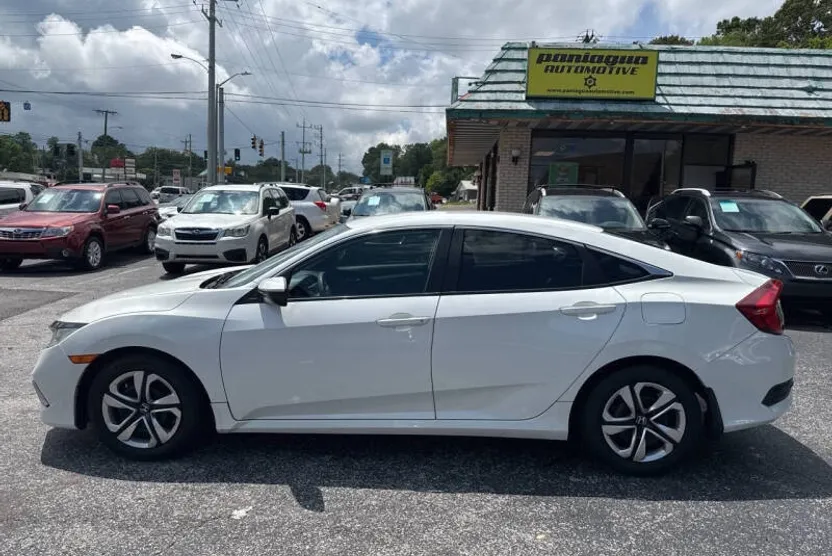 2019 Honda Civic LX photo 1