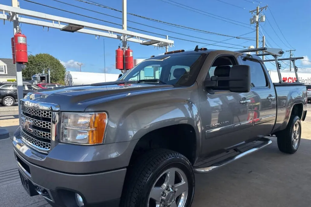 2012 Gmc Sierra Denali photo 1