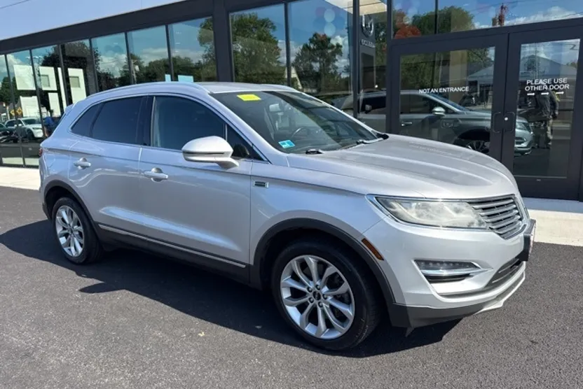 2017 Lincoln MKC Select photo 1