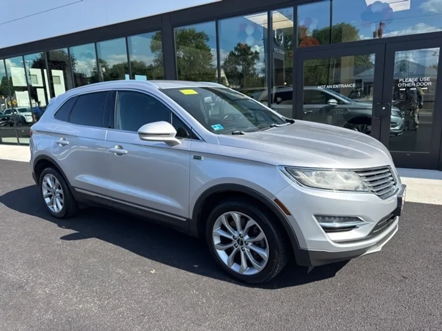 2017 Lincoln MKC Select photo 1