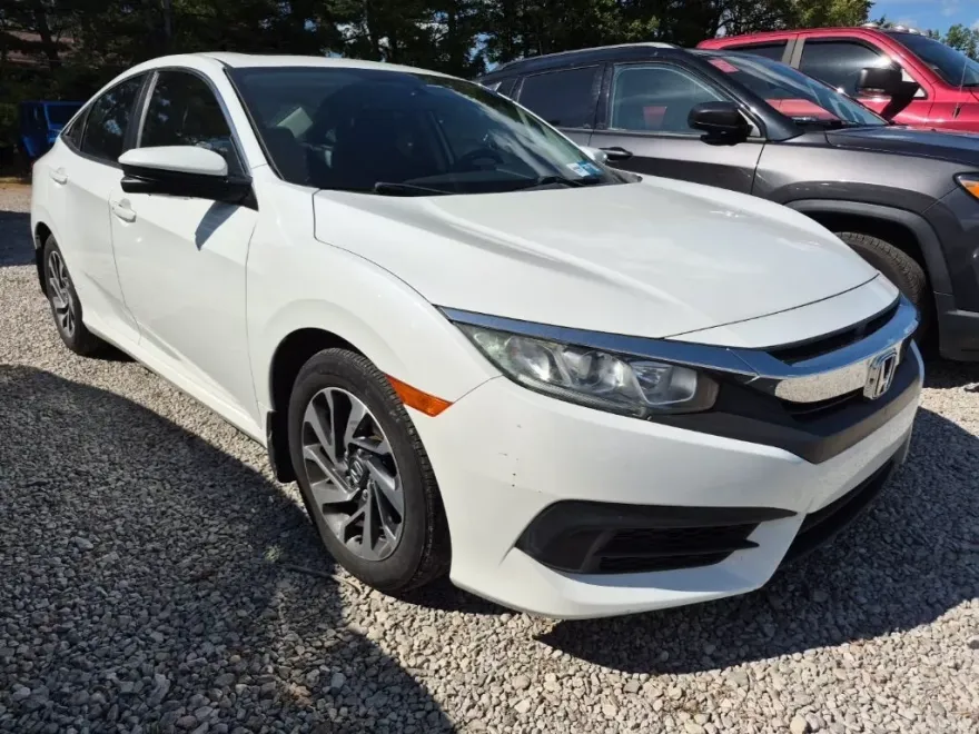 2017 Honda Civic EX photo 1