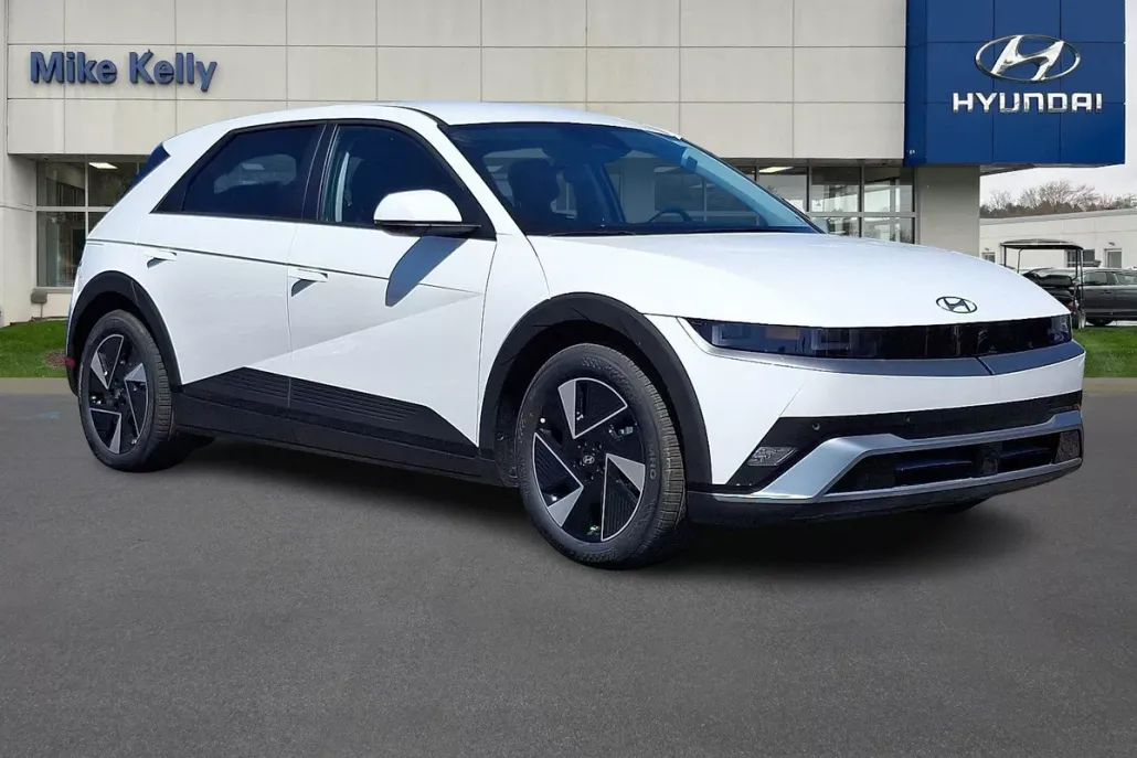 2025 Hyundai Ioniq 5 SE photo 1