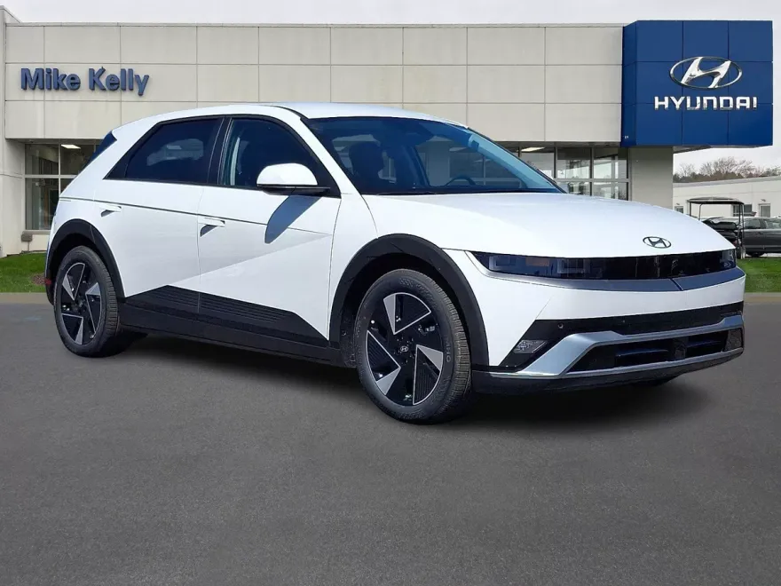 2025 Hyundai Ioniq 5 SE photo 1
