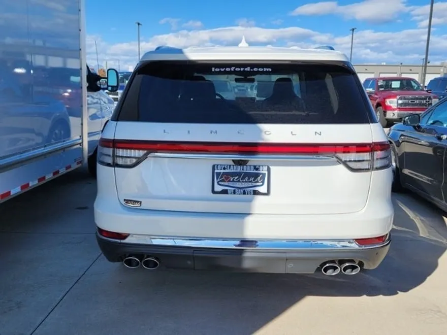 2022 Lincoln Aviator Reserve photo 1