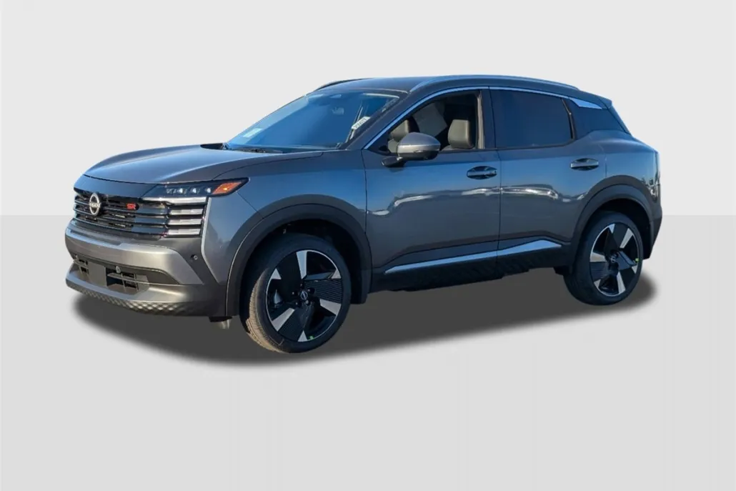 2025 Nissan Kicks SR photo 1
