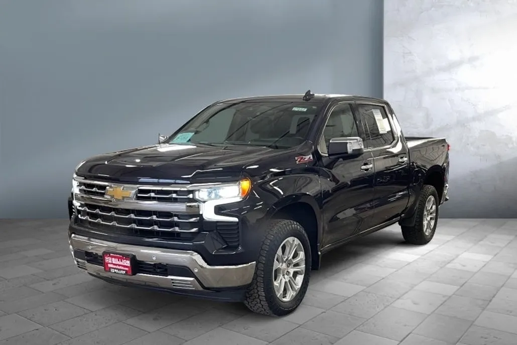 2023 Chevrolet Silverado LTZ photo 1