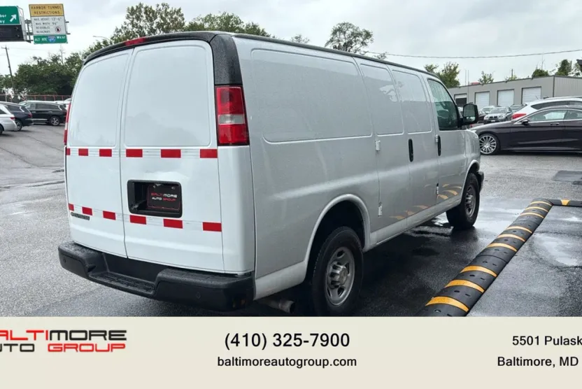 2020 Chevrolet Express 2500 Cargo Van photo 1