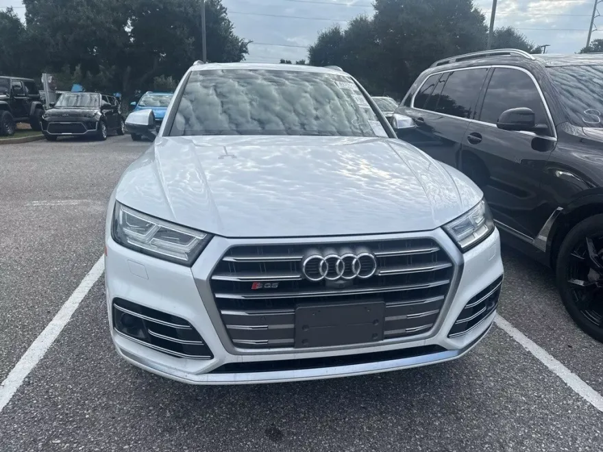 2018 Audi SQ5 Prestige photo 1