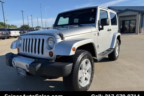 2012 Jeep Wrangler Sahara photo 3