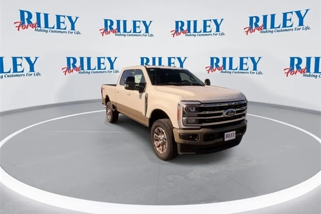 2026 Ford F-350 King Ranch photo 1