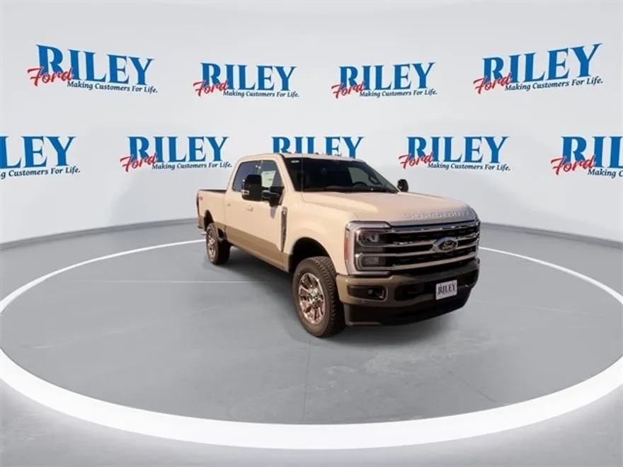 2026 Ford F-350 King Ranch photo 1