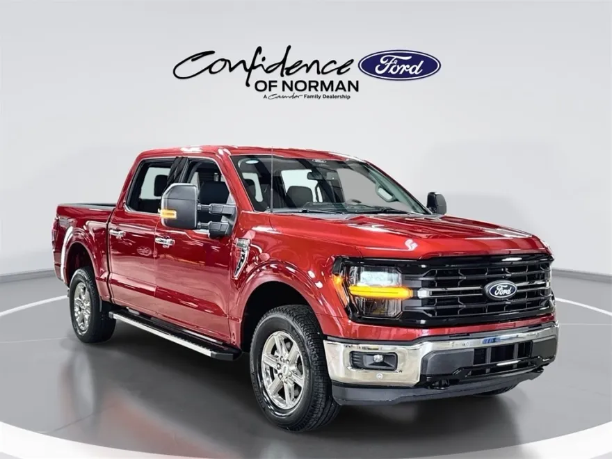 2025 Ford F-150 XLT photo 1