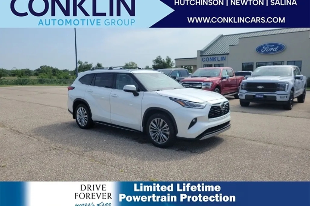 2021 Toyota Highlander Platinum photo 1