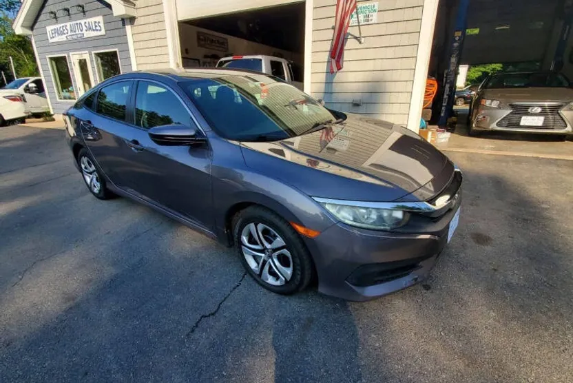 2018 Honda Civic LX photo 1