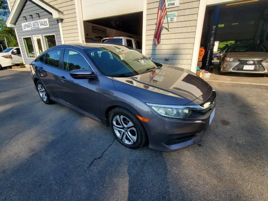 2018 Honda Civic LX photo 1
