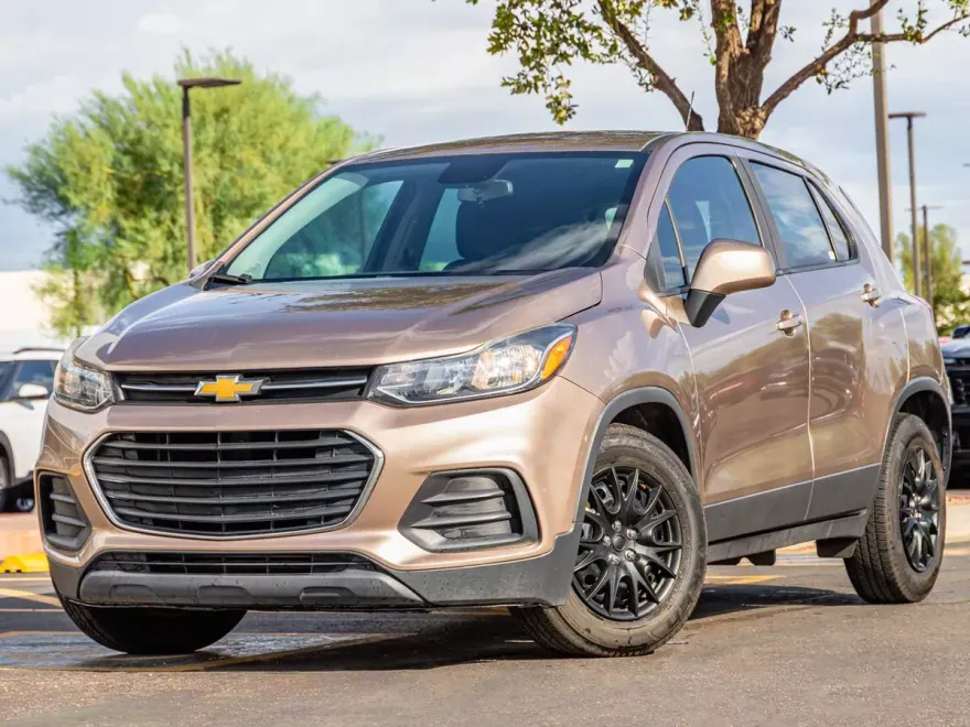 2018 Chevrolet Trax LS photo 1
