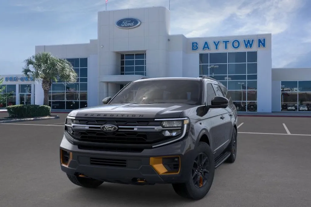 2025 Ford Expedition photo 1