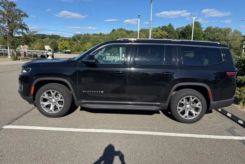 2022 Jeep Wagoneer Series I photo 1