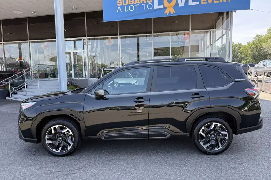 2025 Subaru Forester Limited photo 1