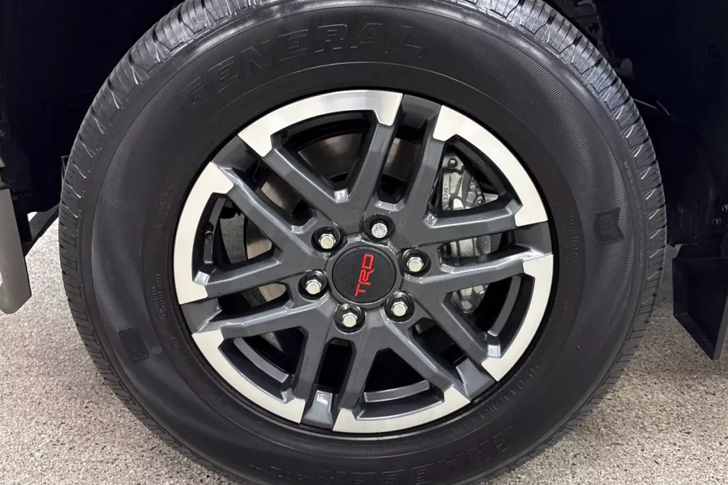 2024 Toyota Tacoma TRD photo 1