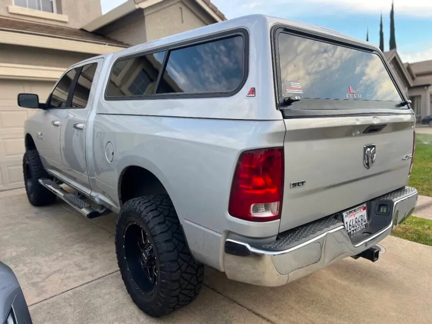 2016 Ram 1500 SLT photo 1
