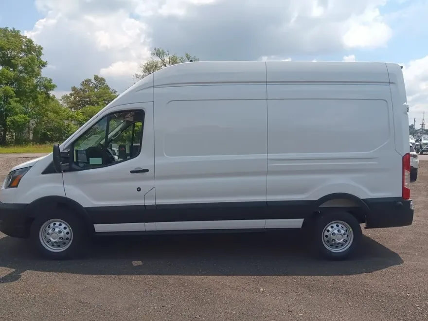 2025 Ford Transit photo 1