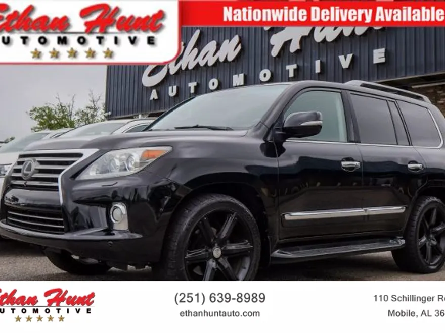 2013 Lexus LX 570 photo 1
