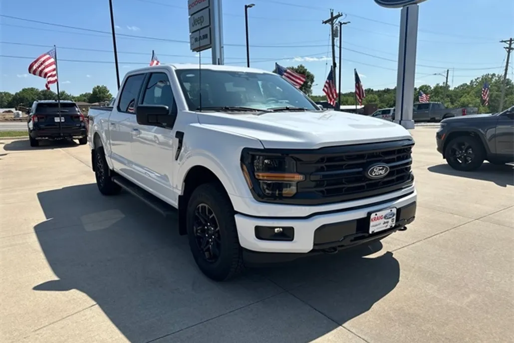2025 Ford F-150 XLT photo 1