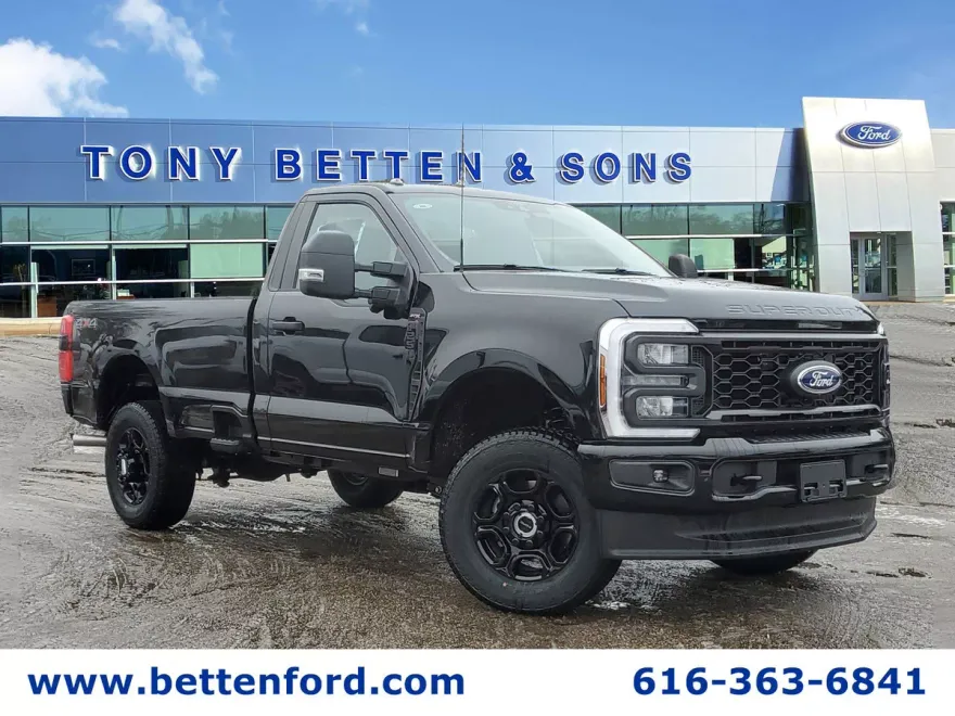 2025 Ford F-250 XL photo 1