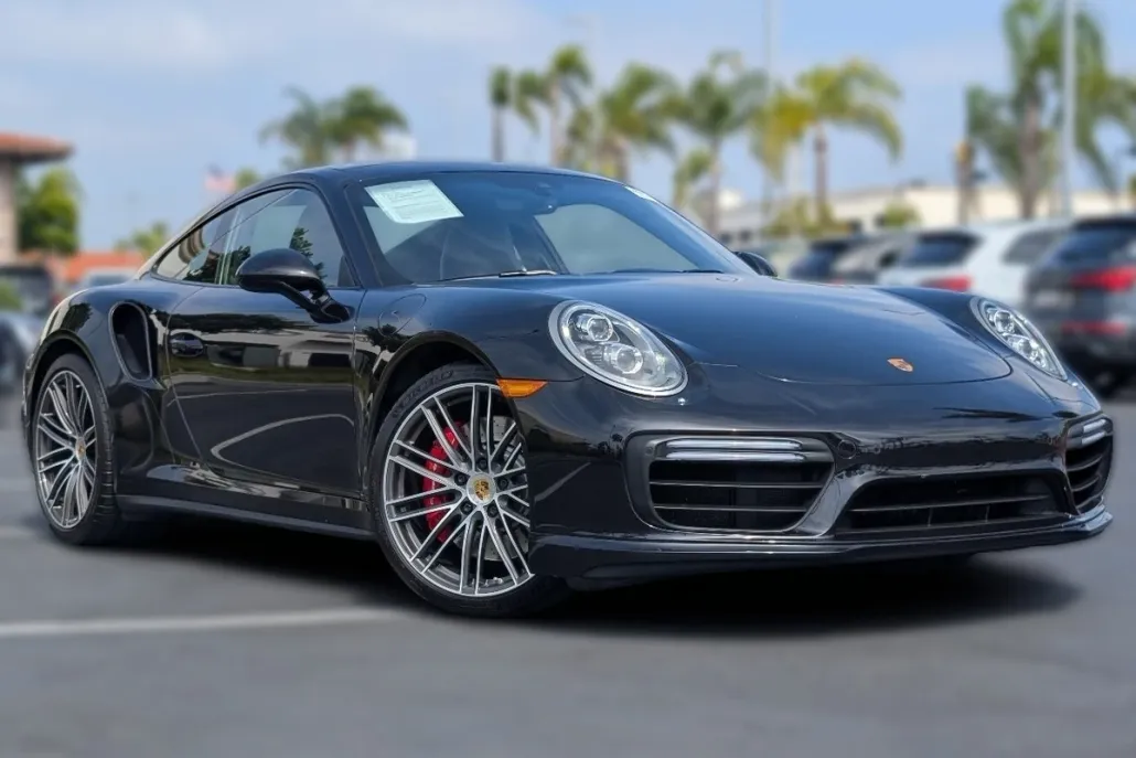 2017 Porsche 911 Turbo photo 1