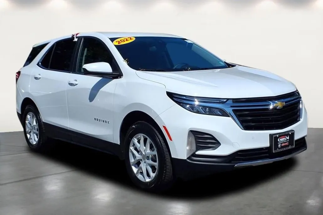 2022 Chevrolet Equinox LT photo 1