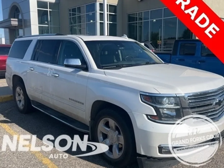 2017 Chevrolet Suburban Premier photo 1
